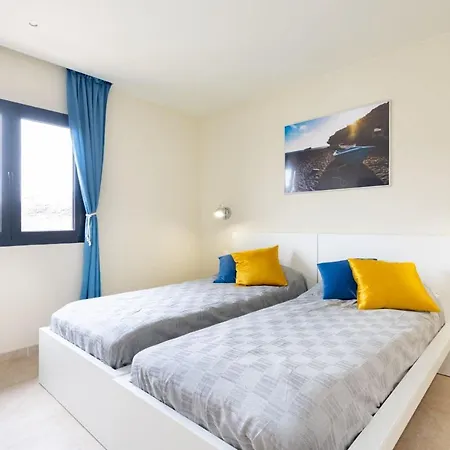 Sunny Castillo Costa De Antigua